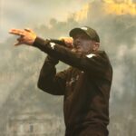 Le Rat Luciano se produit à Marseille, suscitant des réactions mitigées sur son dernier album.