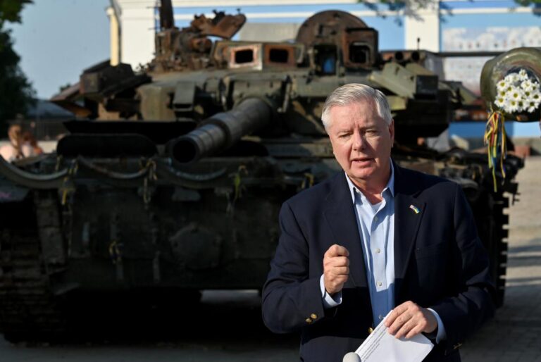 Décès du sénateur Lindsey Graham, défenseur de l’Ukraine et d’Israël, suscite des réactions.
