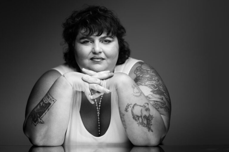Barbara Butch, DJ, choquée par l’arrêt de son concert, prévoit de remonter sur scène samedi.
