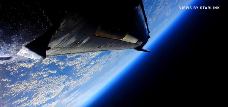 Le Starship déploie 20 satellites Starlink de nouvelle génération en orbite.
