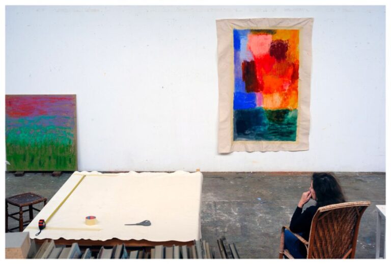 Jean Marie del Moral présente une nouvelle collection d’artistes contemporains à Paris.