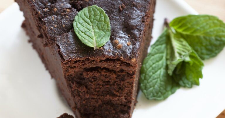 Recette de gâteau au chocolat et aux aubergines : une alternative originale et nutritive.