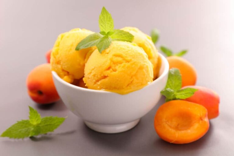 Fabrication de glace à l’abricot maison : une recette simple et accessible pour tous