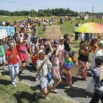 Dordogne : une Pride rurale soulève des questions sur l’ouverture et la tolérance.