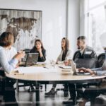 Holding familiale : enjeux et bénéficiaires dans le secteur économique français.