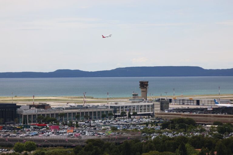 Sébastien Jibrayel appelle à des mesures fermes après le refus d’un couvre-feu à l’aéroport.