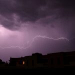 Violents orages dans les Alpes du Sud : routes coupées et évacuations de civils.