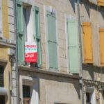 Pénurie de petits logements dans les Alpes-du-Sud, alerte d’une association de consommateurs.