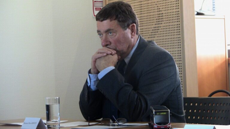 L’ancien directeur de la RTM contesté en justice pour ses indemnités de départ.