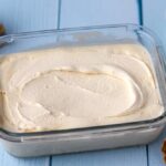 Recette de glace au chocolat blanc maison : une alternative gourmande pour l&rsquo;été.