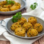 Croquettes de boulgour aux petits pois : une alternative alimentaire adoptée par des restaurants en France.
