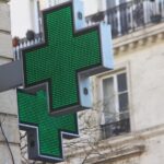 Pharmacien de Marseille sanctionné pour participation à une fraude massive.
