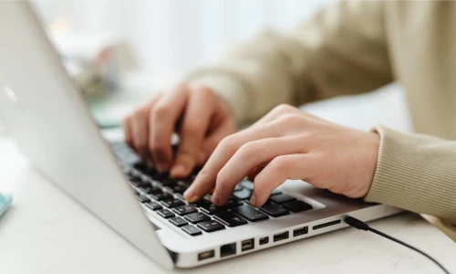 Accès facilité aux services en ligne sur Impots.gouv.fr pour les contribuables français.