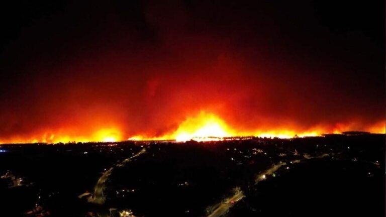 Sélection d’applications et cartes pour le suivi des incendies en France