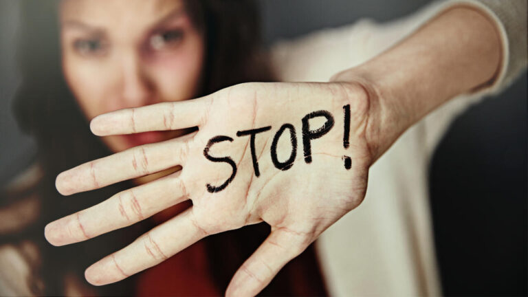 Violences faites aux femmes en Europe : l’appel à une meilleure protection et accompagnement