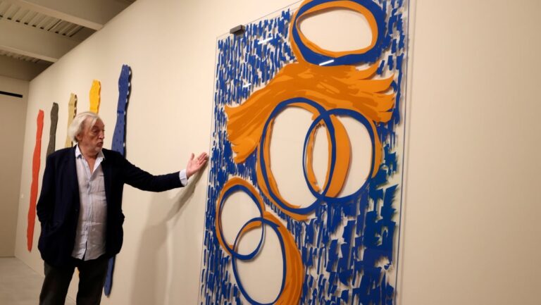 Le Fonds Bustamante inauguré à Arles, soulignant son indépendance de nom.