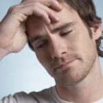 Un homme découvre une tumeur au cerveau après des maux de tête persistants.