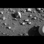 NASA dévoile une image inédite de la surface de Mars, révélant des détails géologiques significatifs.