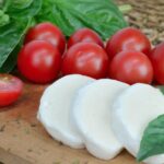 La mozzarella : calories et conseils pour un régime équilibré en France.