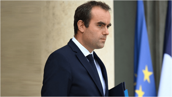 Sébastien Lecornu en visite au Maroc pour préparer la rencontre royale à Paris