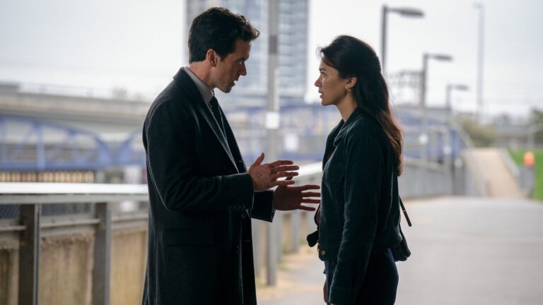 Ashley Zuckerman et Jessica Henwick expliquent leur chimie dans « Silo » saison 3.
