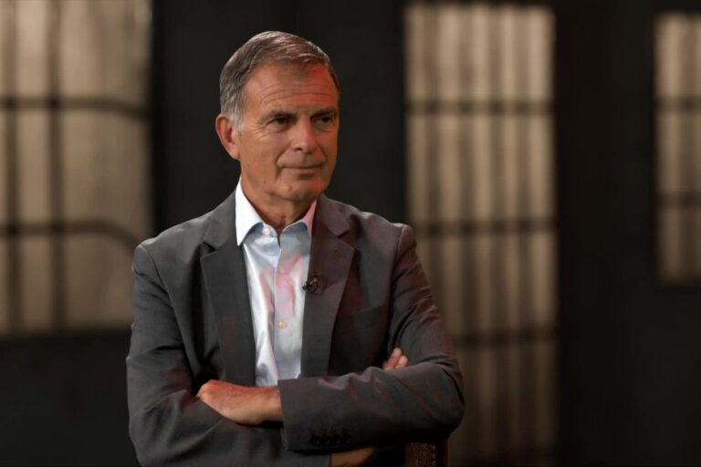 Rencontres avec Michel Fourniret, Francis Heaulme et Guy Georges, tueurs en série en France.