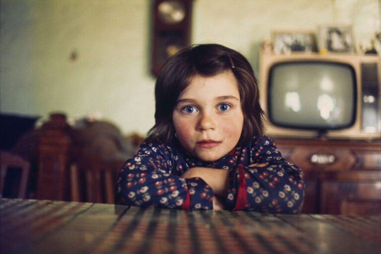 Madeleine de Sinéty : Exploration des défis et réalisations d’une photographe en France.
