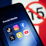 La Grèce envisage d&rsquo;interdire l&rsquo;accès aux réseaux sociaux pour les mineurs.