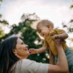 Dévouement maternel : le rôle essentiel du cerveau post-accouchement dans le bien-être des mères