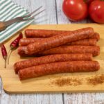 Merguez : une enquête révèle des préoccupations sur la qualité sanitaire en France