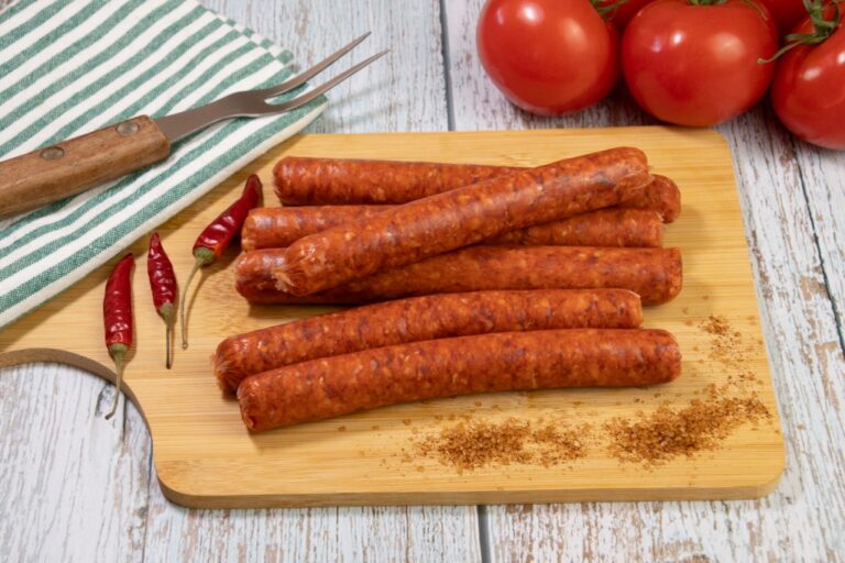 Merguez : une enquête révèle des préoccupations sur la qualité sanitaire en France