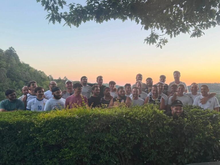 Mimizan et Herm mobilisent des centaines de supporteurs pour deux boucliers de champions de France.