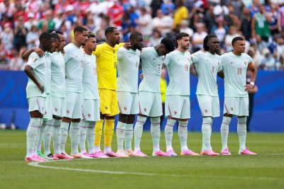 Coupe du monde : une minute de silence avant le match France-Espagne pour rendre hommage