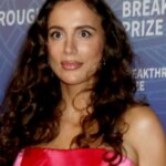 Mira Murati, responsable de l’IA chez OpenAI, influence le développement de ChatGPT.