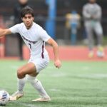 Dilin Meloni, capitaine de l&rsquo;équipe de soccer masculin du MIT, répond aux questions des étudiants.