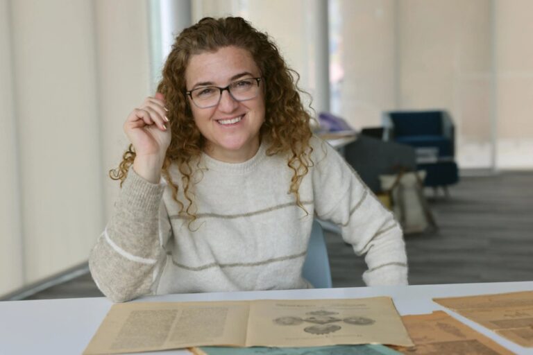 Lerna Ekmekcioglu prend la direction de la section Histoire du MIT.