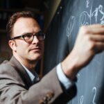 Jesse Thaler nommé directeur du Laboratoire de science nucléaire au MIT