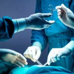 Opération de cheville : retrait des dents de sagesse chez des patients en France.