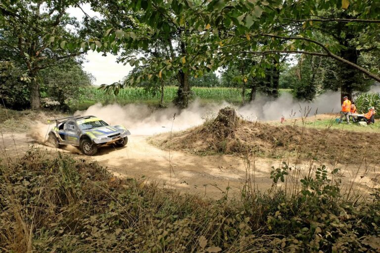 Rallye auto tout-terrain d’Orthez annulé en raison de conditions défavorables.