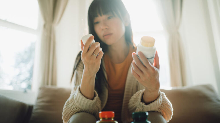 Femmes malades et isolées : une enquête sur la solitude en santé en France