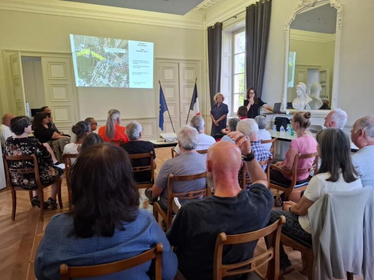 Aménagement du carrefour Bertran-de-Born à Thiviers : début des travaux pour fluidifier la circulation.