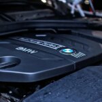 BMW et Mini annoncent leur retrait du Mondial de l’auto, suscitant des interrogations sectorielles.