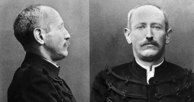 Alfred Dreyfus retrouve la liberté à Carpentras après son emprisonnement au bagne.