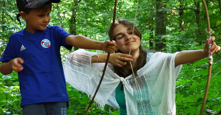 Animations estivales à la Maison de la nature du Sundgau pour les jeunes visiteurs.