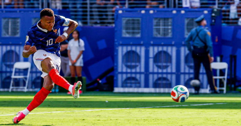 Coupe du monde 2026 : Mbappé marque avant la mi-temps, la France mène contre la Suède