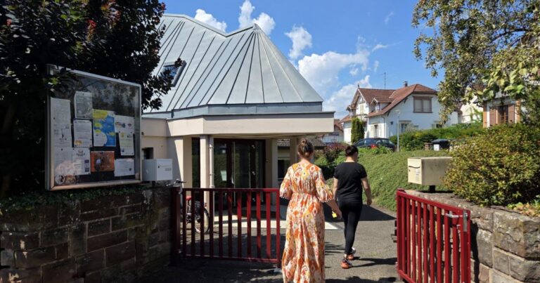 Fermeture de l’école Eggestein à Rosheim : la décision du maire suscite des interrogations.