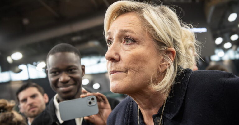 Marine Le Pen déclare impossible une campagne présidentielle avec un bracelet électronique.