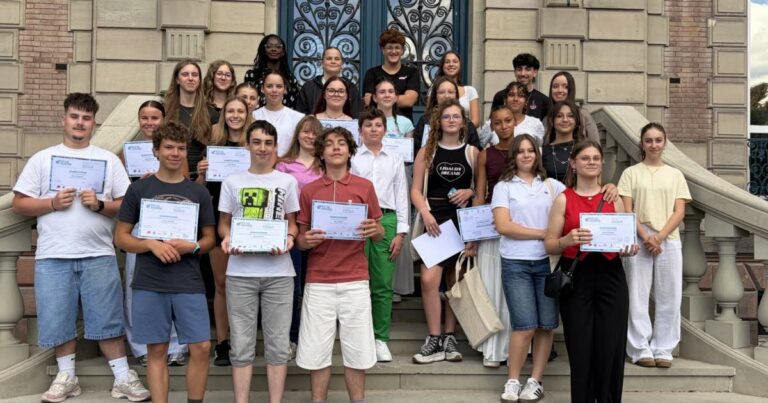 Concours “Bulles de mémoire” : une collégienne de Strasbourg remporte trois prix.