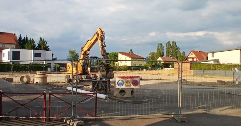 Travaux de rénovation au groupe scolaire de Herrlisheim-près-Colmar en cours.