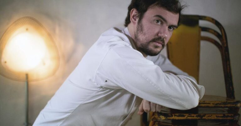 Disparition de Bertrand Grébaut, chef du restaurant « Septime », à 44 ans.